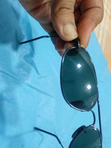 Stylish Black Oval Sunglasses