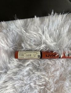 NYX Matte Lipstick - Shade 01