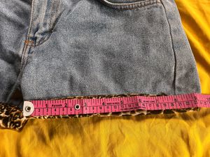 Light Blue Denim Shorts With Leopard Print