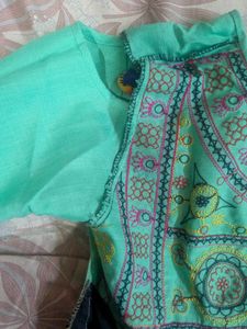 Stylish Ethnic Kurta Set (Gujrati Style)