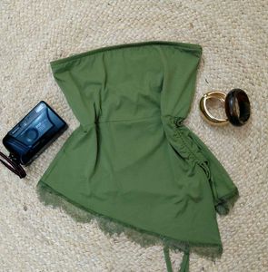 ☆ Y2K Olive Green Strapless Top with Lace Trim ☆
