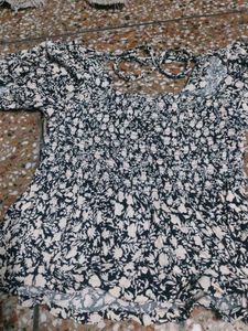 Floral Print Smocked Peplum Top