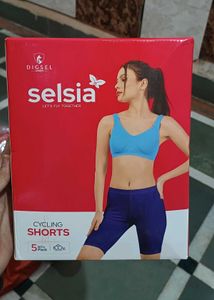 Comfortable Black Capri Pants