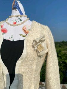 Cream crop Blazer
