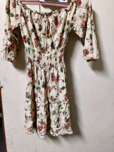 Chic Off-Shoulder Floral Mini Dress