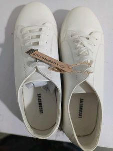White Leather Casual Sneakers