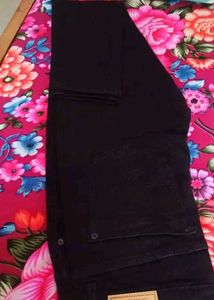 Stylish Black Skinny fit Jeans