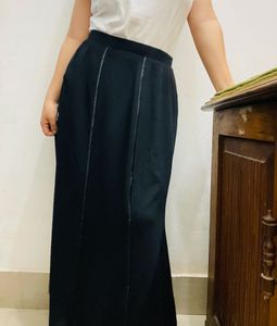 🖤Elegant Black  Skirt🖤