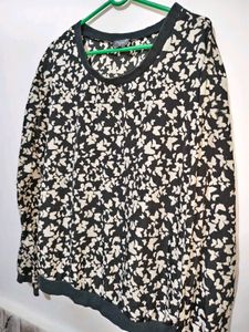 Stylish Black &amp; White Printed Top