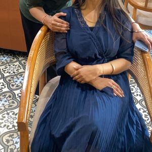 Elegant Navy Blue Pleated Dress