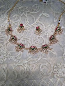 Elegant Necklace & Earring Set