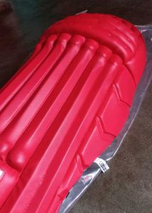 ISG Cricket Batting Pads - Red