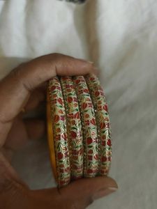2 Set of 4 Floral Enamel Bangles