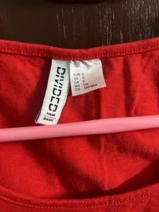 Red Cropped Tee