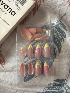 Savana by Urbanic Press-On Nails