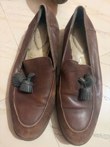Clarks Classic Brown Leather Tassel Loafers