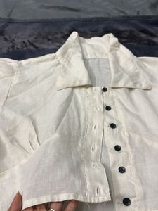 Vintage-Inspired Puff Sleeve Blouse