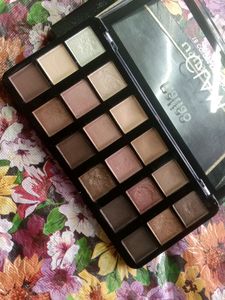 🤎Glam Nude Shades Eyeshadow Palette
