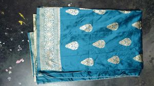 Elegant Blue Silk Blend Saree