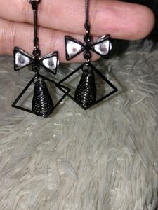 Black Metal Bow Earrings