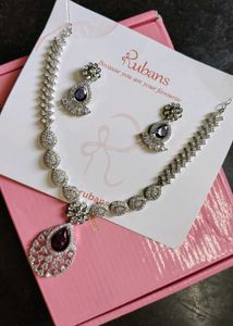 price drop 💥Rubans Necklace and Earring Set