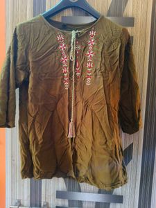 Embroidered Tunic Top