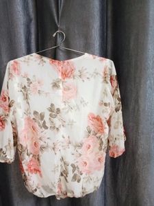 Georgette Top With 3/4 Sleeves