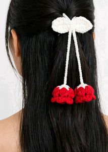 Crocheted Daisy Hair carms with bag charms, 2 in o