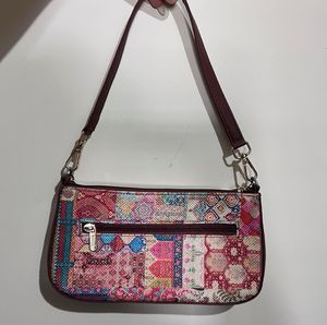 Zouk Shoulder Bag