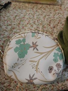 Floral Cosmetic / Coin pouch on sale 1+1