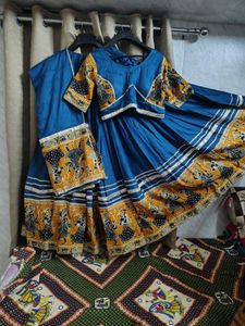 Blue &amp; Yellow Lehenga Choli Navratri outfi