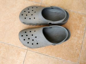 Barasache Clogs