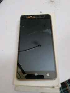 Not Working Display Problem But Cemra, Sound ,good