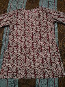 Maroon Paisley Print Kurta