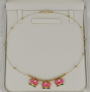 New Lotus Invisible Neckless - Pack of 1