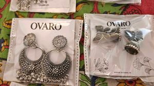 new and packed Jhumka set of 8