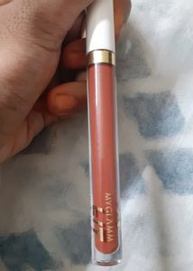 My glamm LIT lipstick