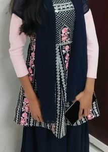 Elegant Floral Print Kurta Set