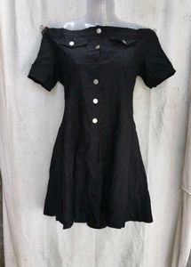 I. Chic Black Off-Shoulder Button-Up Dress