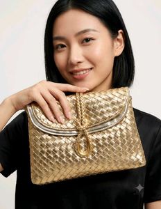 Bottega slingbags