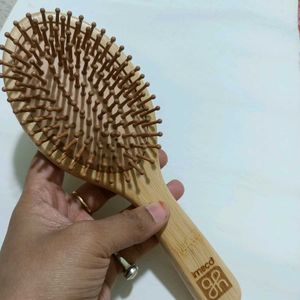 Set of 1 Wooden Hair Brushes