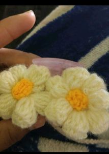 Daisy Flower Hair Claw Clip