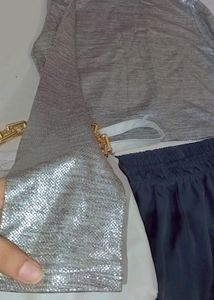 Silver Shimmery Top🎀