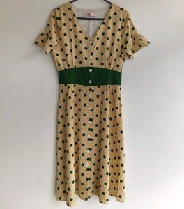 Green polka dot yellow dress