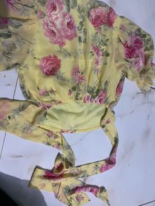 Chic Yellow Floral Puff Sleeve Wrap Top