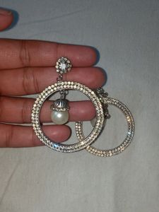 White Stone Earring With Pearl Dangling