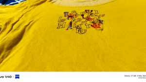 Yellow Graphic Print T-Shirt