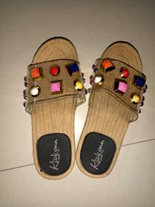 Stylish Embellished flip flop for Women