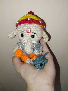 Handmade Crochet Ganesha + mushak