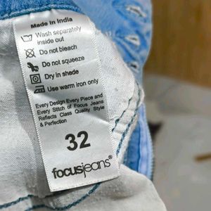 📣📣📣Light Blue Denim Jeans